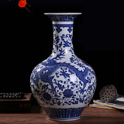 Blue and white porcelain vase with dragon pattern - tangvase