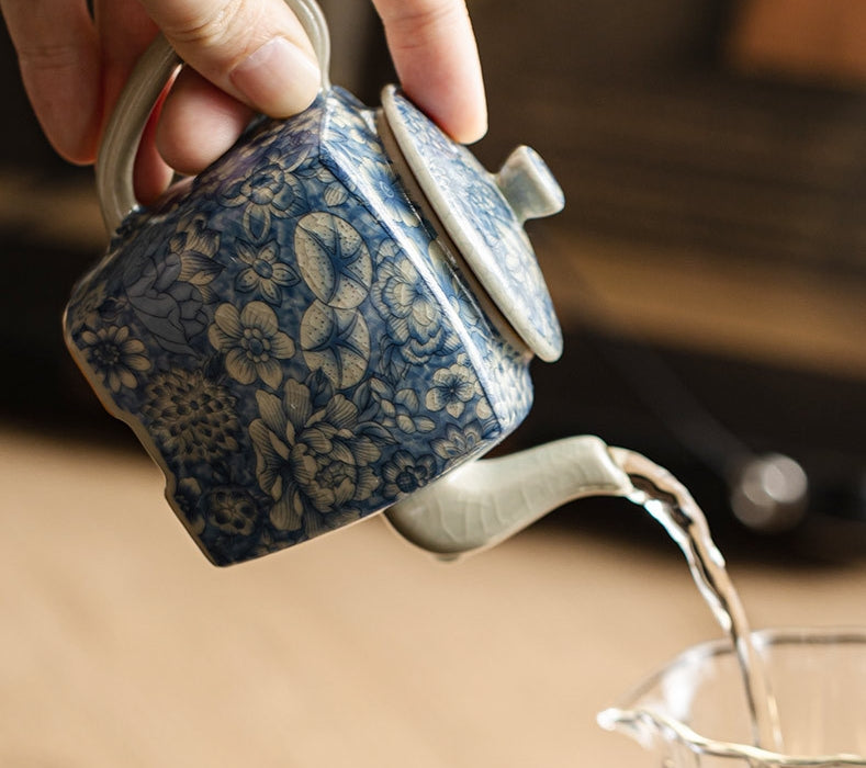 Old clay blue and white square pot - tangvase