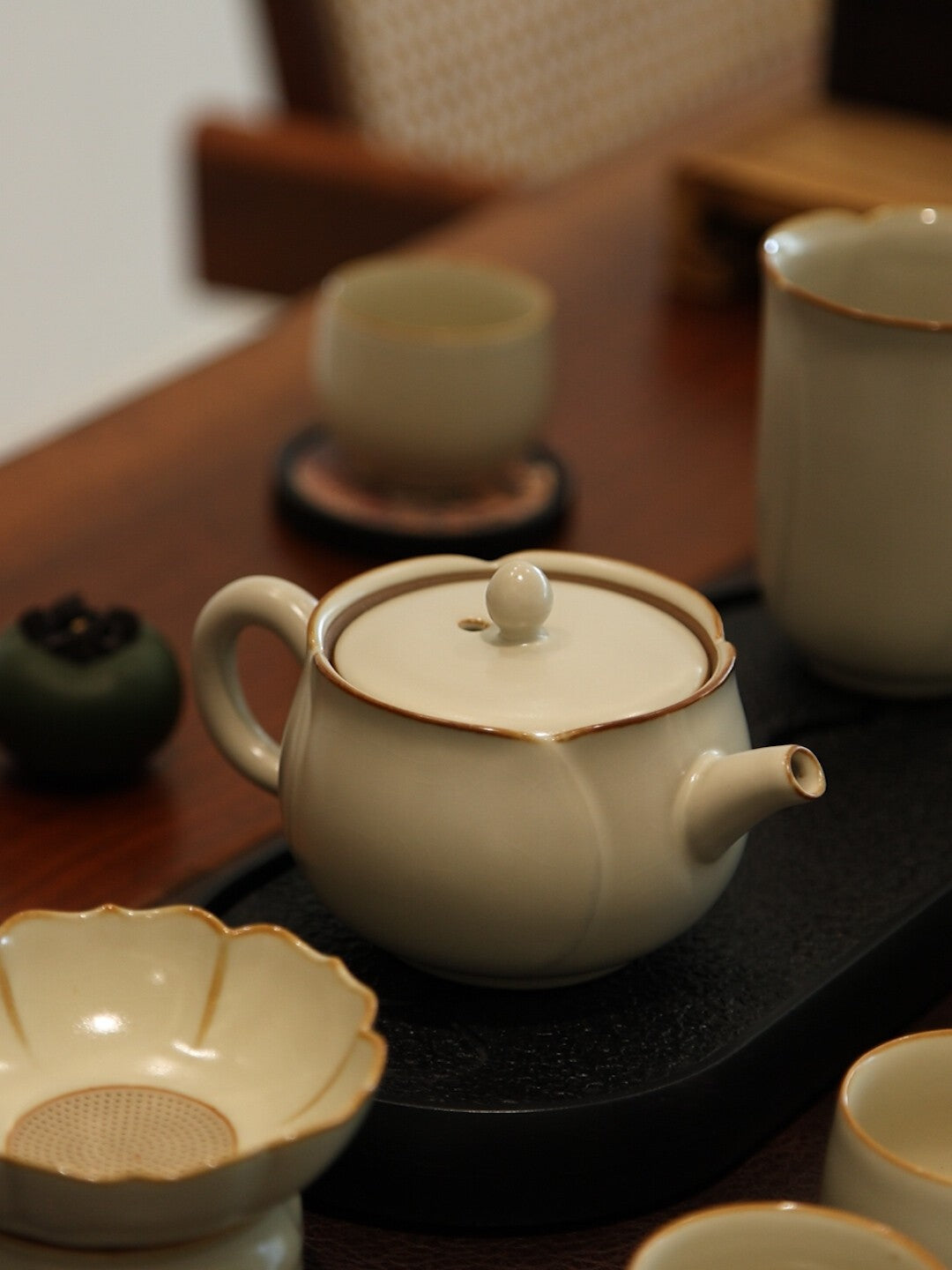 Huang Ru kiln tea set 9 pieces