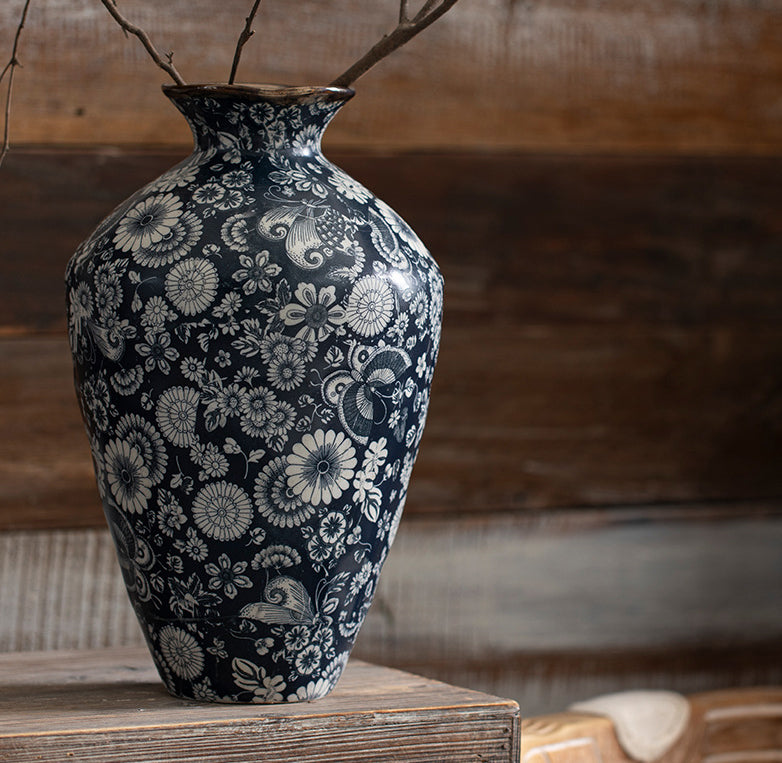 Jingdezhen blue and white ceramic vase - tangvase