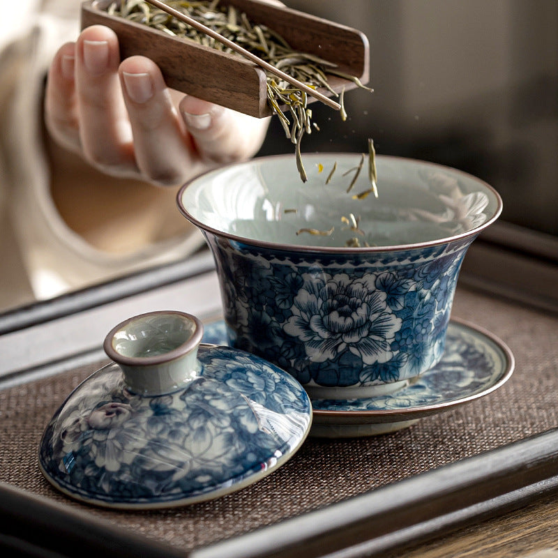 Blue and white porcelain three-color covered bowl - tangvase