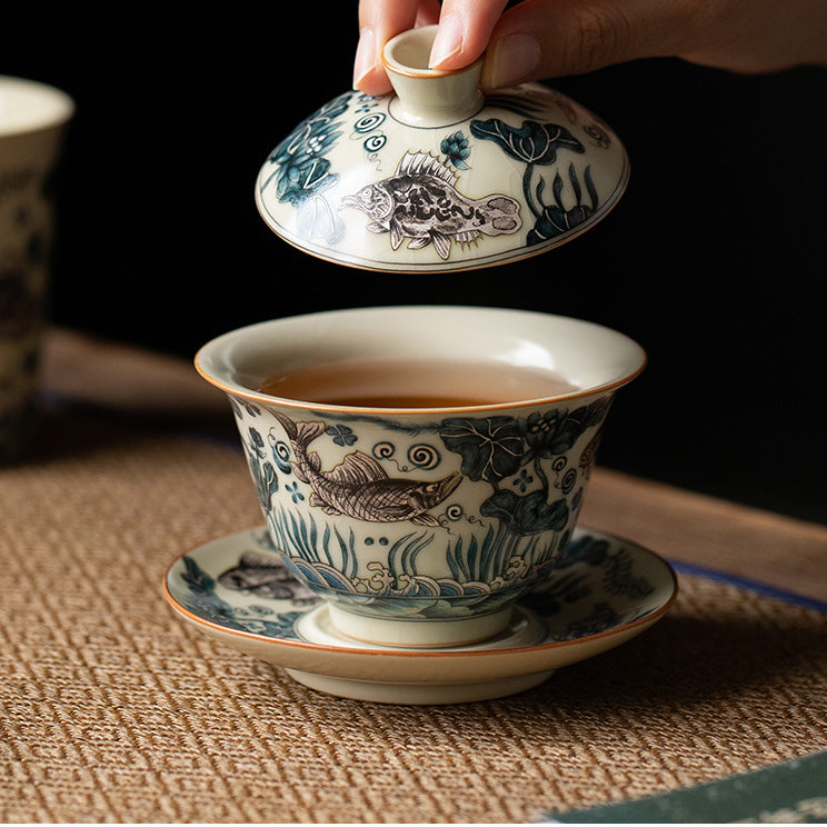 Beige Ru kiln Sancai covered bowl teacup with fish and algae pattern - tangvase