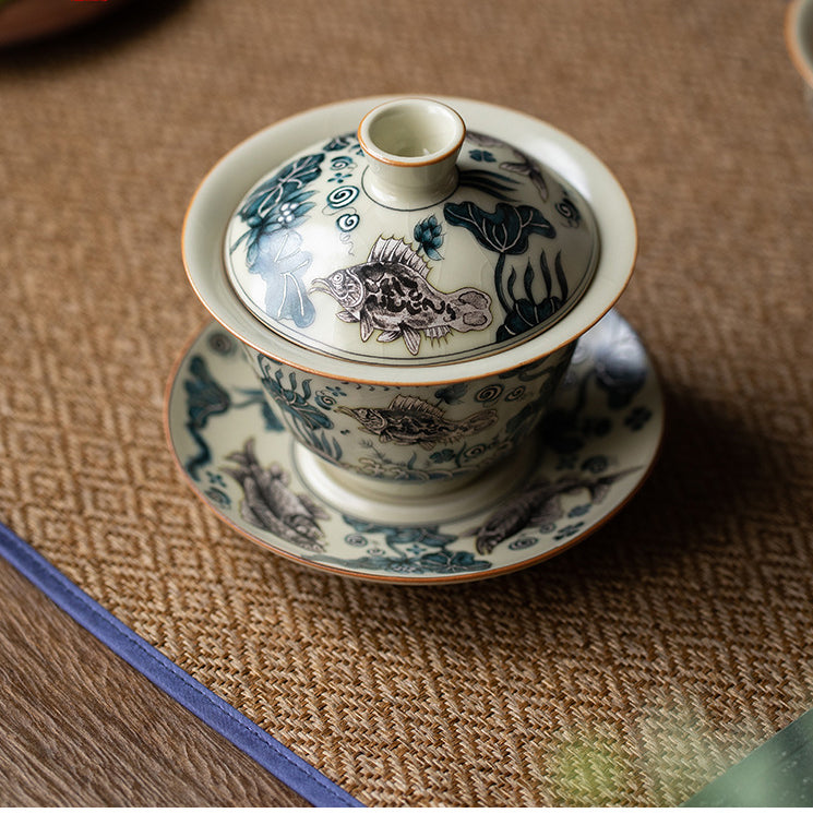 Beige Ru kiln Sancai covered bowl teacup with fish and algae pattern - tangvase